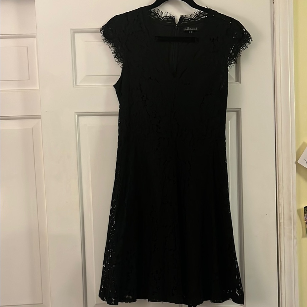 Black A-Line Mini Dress Sleeveless Crew Neck